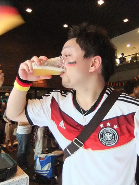 max_ezaki_beer_nakiyamu
